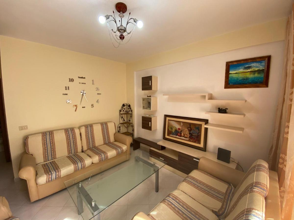 One Apartament Apartment ดูร์เรส ภายนอก รูปภาพ